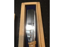 Японська бритва камісорі Рай-рю, Натуральний точильний камінь Shobu Tomae та порошок точильного каменю.-foto3