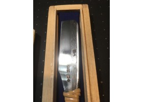 Японська бритва камісорі Рай-рю, Натуральний точильний камінь Shobu Tomae та порошок точильного каменю.-foto3